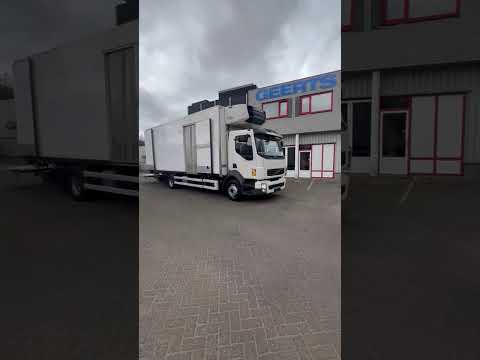 Volvo 240 video miniatur