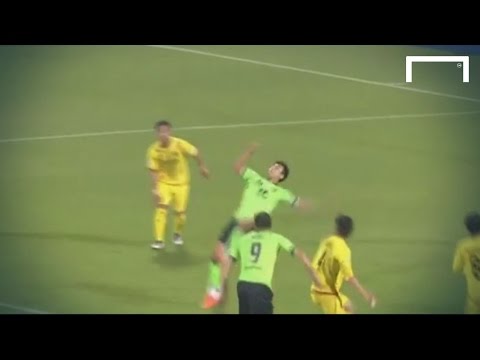 Phenomenal bicycle-kick goal from Lee Dong-Gook