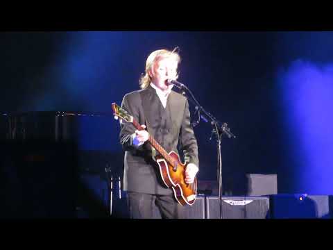 Paul McCartney - She's A Woman (Rio de Janeiro 2023)