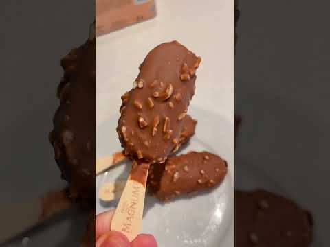MOST DELICIOUS MAGNUM ICE CREAM #satisfying #shorts #asmr #chocolate #viral #food #trending #magnum