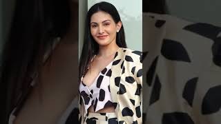 Amyra Dastur Look Gorgeous In Velvet Outfit shorts