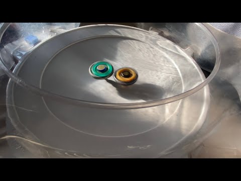 Ray Unicorno 125CS vs Vulcan Horuseus 145D! Epic Beyblade Metal Masters Fight!