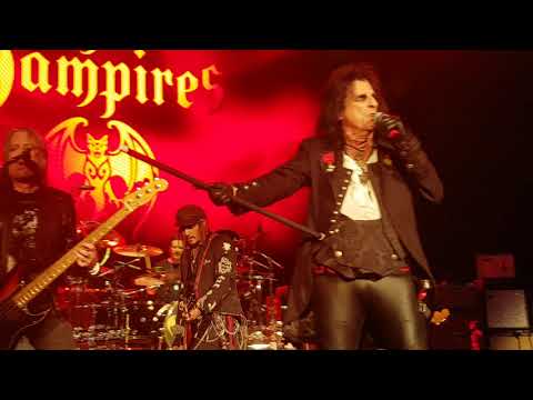 Hollywood Vampires (Johnny Depp) - Raise The Dead - Rome (08/07/2018)