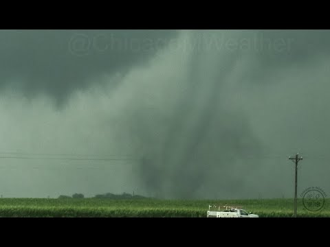 IOWA TORNADO OUTBREAK! - Incredible video of the Tornadic Supercell Cycling - 4K Video! - 7/14/2021