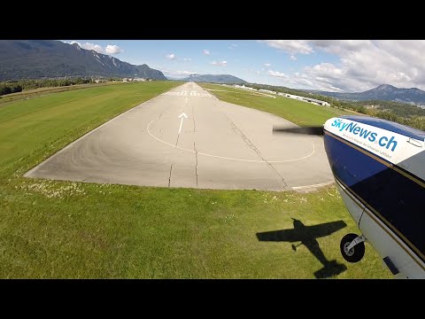 Flying in France from the Annemasse Airport to the Chambéry Airport in a Cessna 172