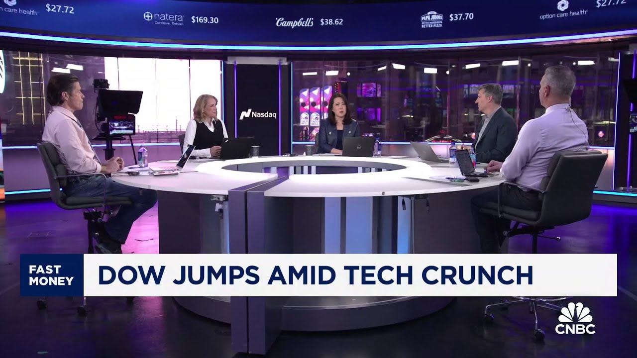 'Fast Money' traders talk tech sliding and if its a sign of more downturn or a market refresher