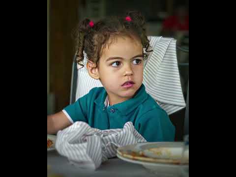 Ronaldo's daughter Alana acts just like him.. 🥰👨‍👧