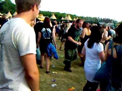 Some Drunk Guy Dancing To Pendulum At Download Festival 2009