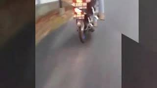 Download lagu cewek naik vixion buat stori wa mp3