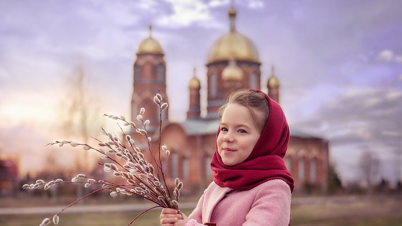 25.11.2021. У 21:30, ВЕЧЕ СА О. ДЕЈАНОМ КРСТИЋЕМ