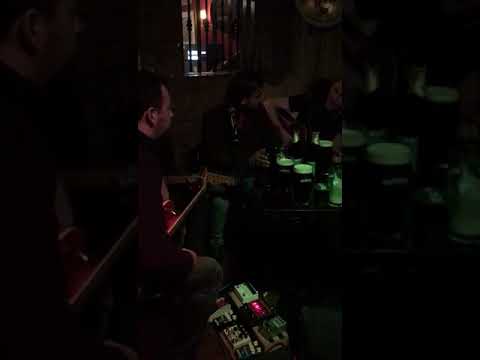 About a girl Nirvana cover at The Folk house Pub, Ireland.