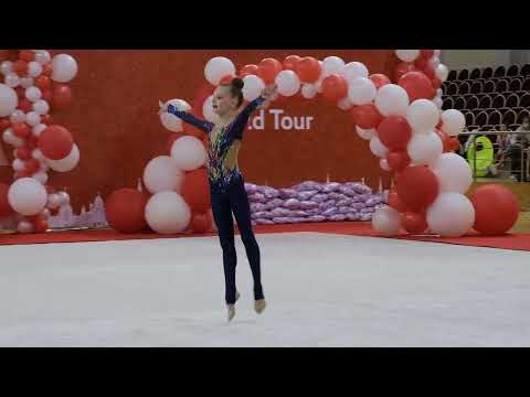 Free hands 0122, Moscow Winter