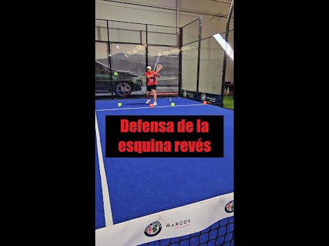 Defensa de la esquina revés – Pádel Ibérico #padel #tiendaonline #padelvideos #padeltime #padeltips