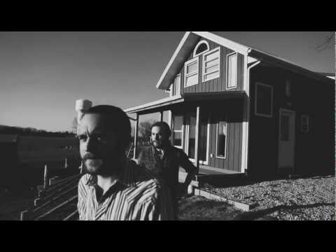 IAN FISHER & THE PRESENT - ROTTED ON THE VINE (official video)