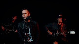 Dallas Smith – Hide From A Broken Heart (Performance Video)