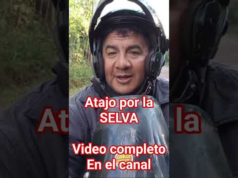Tomo atajo por la selva. Fachinal misiones