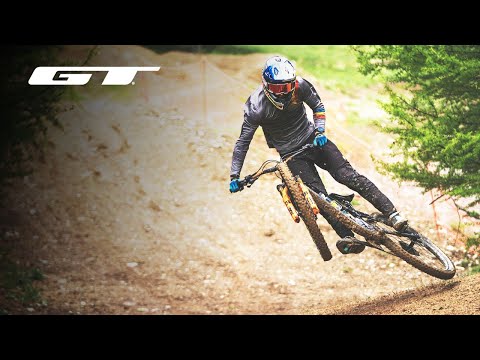 Top Enduro Racers Go Flat Out in France | Martin Maes & Noga Korem, Unleashed! |  GT Force Carbon