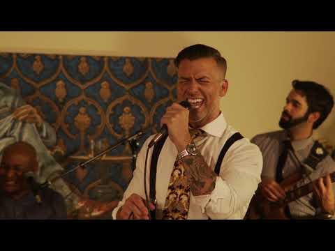 Ben Sharkey - Tainted Love (The Sharkey Experience 2020) [Live]