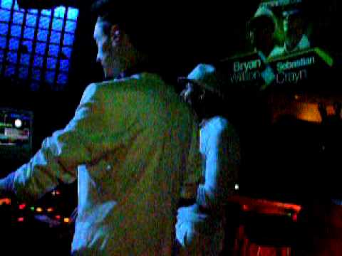 Bryan Willson & Sebastian Crayn - VESPAS (part I)