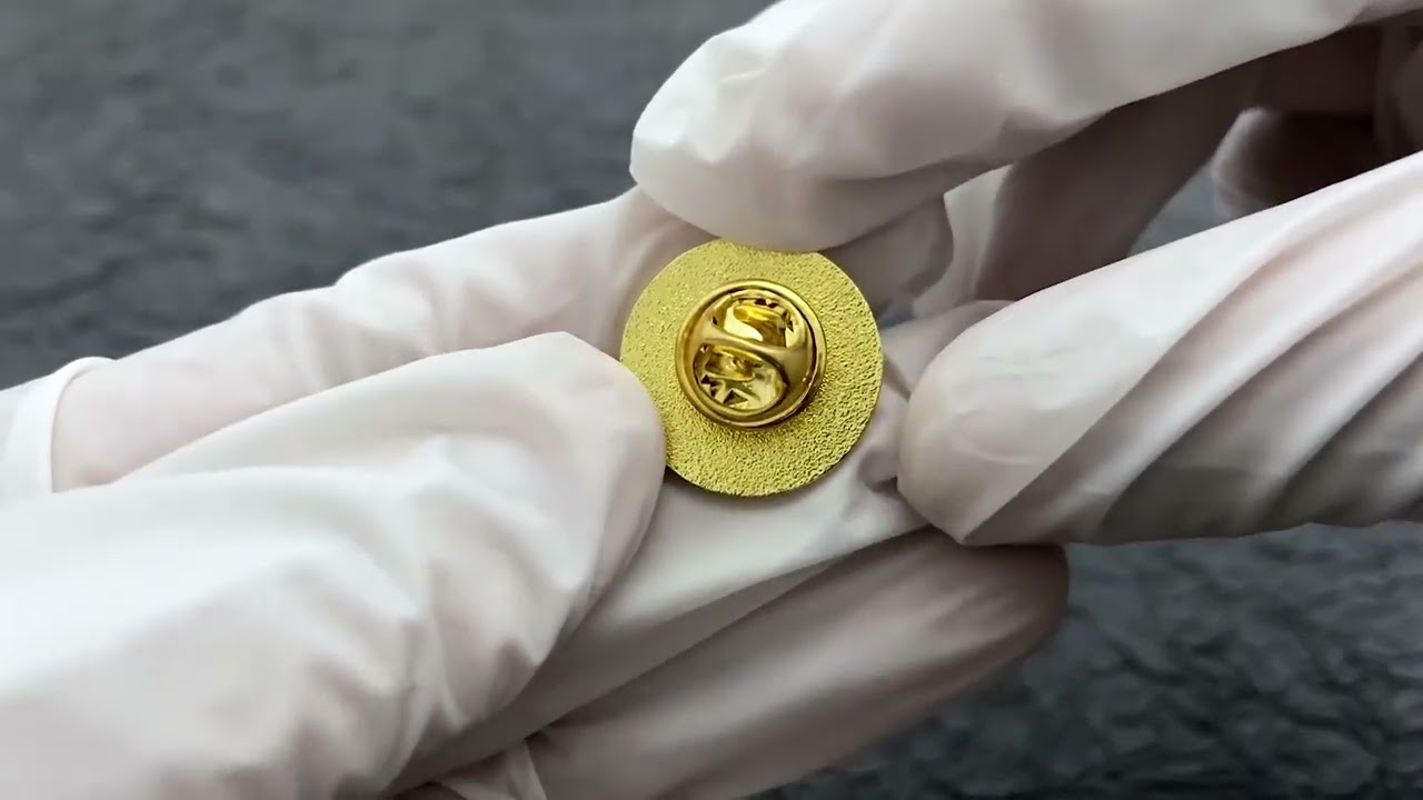 1706-Golden Circular Elephant Pin