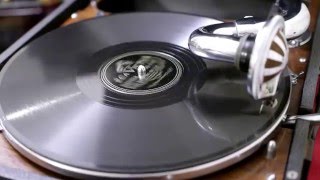 &quot;Blue Shadows On The Trail&quot; - Roy Rogers and the Sons of the Pioneers