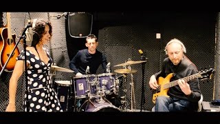 The Dry cleaner from des Moines - Sarah Hind, Thomas Potrel, Frédéric Marchal (Joni Mitchell)