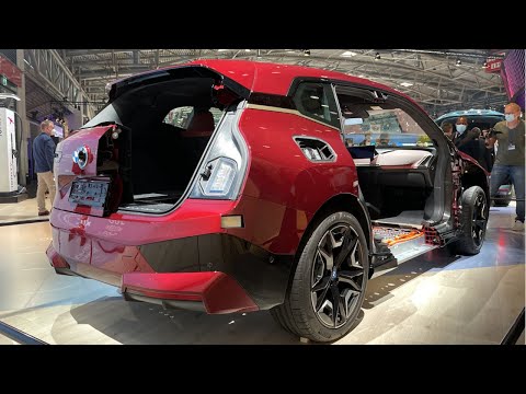 Cut BMW iX shows its batteries at the IAA Munich Motorshow