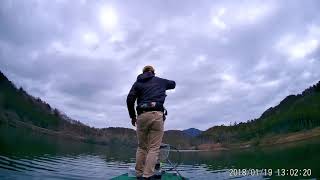 樫内利政 撮影　津風呂湖のミドストフィッシュ