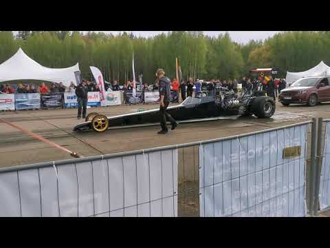 Crazy Dragster Drag monster startup and tyre warm up procedure, 1/4 mile legal drag race