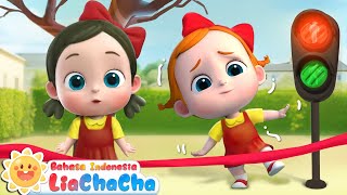 Download lagu Permainan Lampu Merah Hijau | Permainan Anak | Lagu Lucu | Lagu Anak | LiaChaCha Bahasa Indonesia mp3 Download lagu Permainan Lampu Merah Hijau | Permainan Anak | Lagu Lucu | Lagu Anak | LiaChaCha Bahasa Indonesia mp3