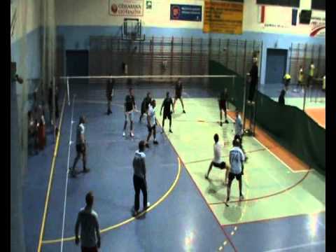 Liga Siatkówki: Strzelec - Siwy Dym Kazimierza Wlk. 3:1