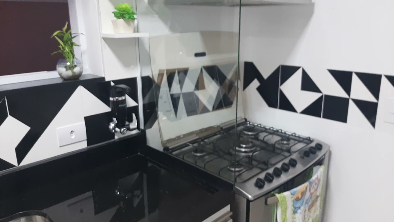 Watch Now divisoria de vidro entre fogão e pia. divisoria de vidro entre fogão e pia.