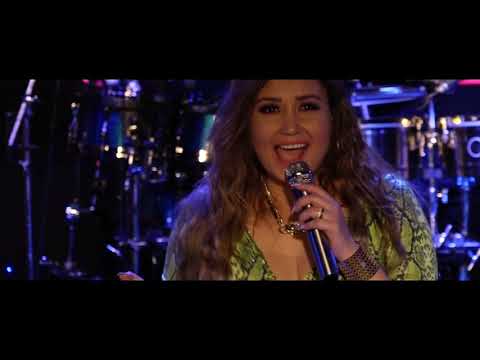 Paula Rivas - Mix Selena (Amor Prohibido / Baila Esta Cumbia / Como La Flor) (Invencible) (En Vivo)