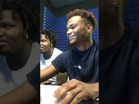 King K & Te Dai’ working in a home studio