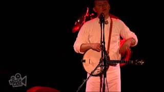 C.W. Stoneking - Intro to The Love Me Or Die (Live in Sydney) | Moshcam