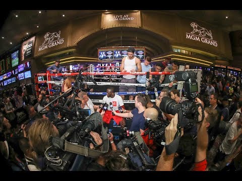 Fight-size Boxing Update: Tyson Fury, WBC Rankings, Crawford vs. Horn