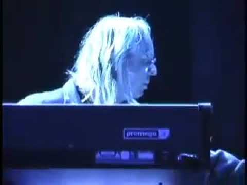 Yes Interviews: 4/14/04 - MSN Behind the Scenes (of the 2004 tour) - Jon Anderson interview