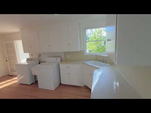 Charming Cul-de-Sac Mid-Century w/ Bay Views In Oakland Hills property video