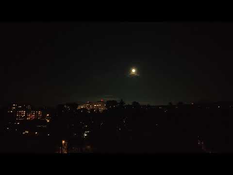 2021-12-18 Moon Lapse (DJI Pocket 2)