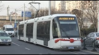 preview picture of video 'China Shanghai LRT Train Video 上海の路面電車トランスロール(有轨电车)'