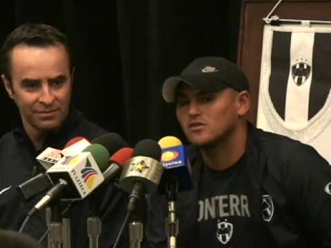 interliga 2010 Conferencia de Prensa  y la promesa de volver del Rayado del Monterrrey Chupete Suazo