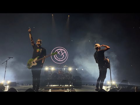 Blink-182 - Intro+Anthem Part ll : Live @ Xcel Energy Center