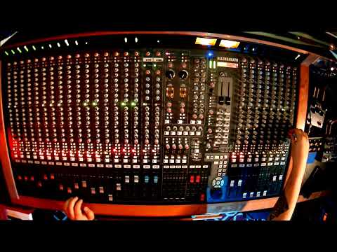 Smoke & Mirrors Soundsystem - Fade Away (Black Market dub remix)