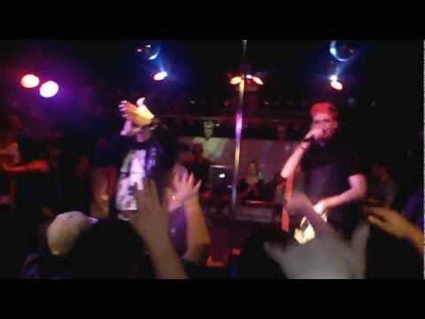 16 BARS vol.1 Brno - Melodka ( Tafrob ft. Jay Diesel - Zvedni pěst/ Live ) 15.2.2013 HD