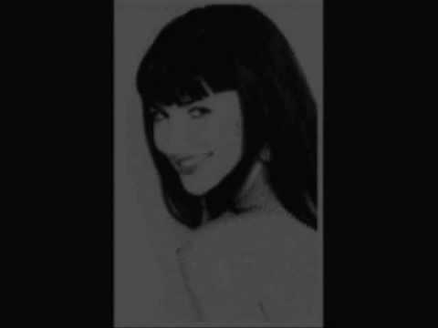 download lagu mp3 mp4 Download Alejandra Avalos Mi CorazAn Se Regala Mp3, download lagu Download Alejandra Avalos Mi CorazAn Se Regala Mp3 gratis, unduh video klip Download Alejandra Avalos Mi CorazAn Se Regala Mp3