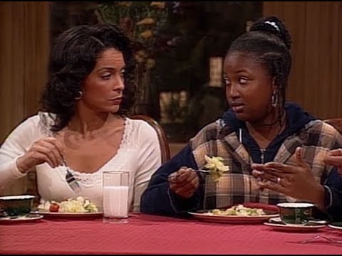 A Different World: 6x19 - Whitley takes in her student over the weekend