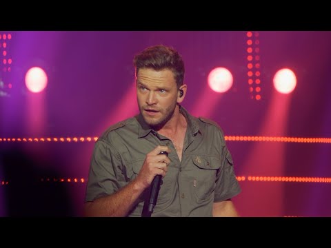 Afrikaans is Groot and Riaan Benadé