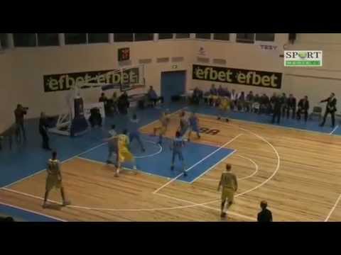 Hristo Nikolov dunks vs Academic Pd