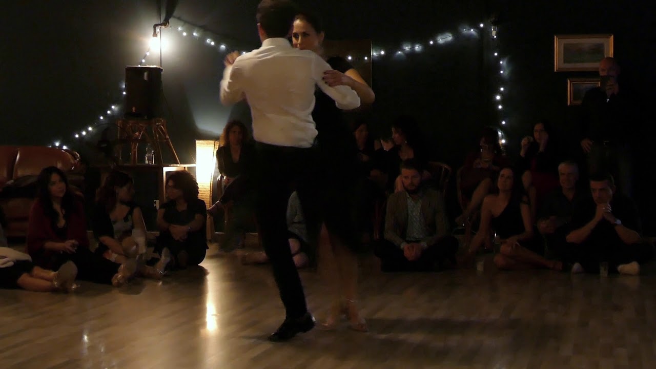 Video thumbnail for Francesco M. Paglionico & Nadia Foderini, Mozo guapo (Chicho e Juana Napoli Long Weekend 2019, 4/4)