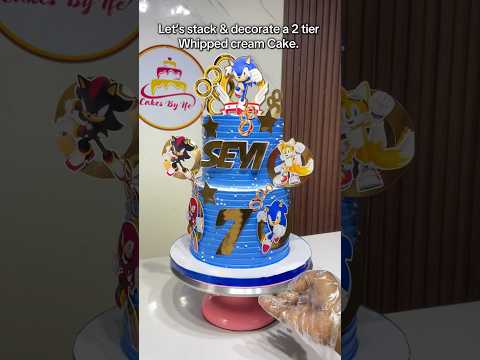 How to stack & decorate a 2 tier Whipped Cream cake #whippedcream #sonicake #cakedecorating #cake